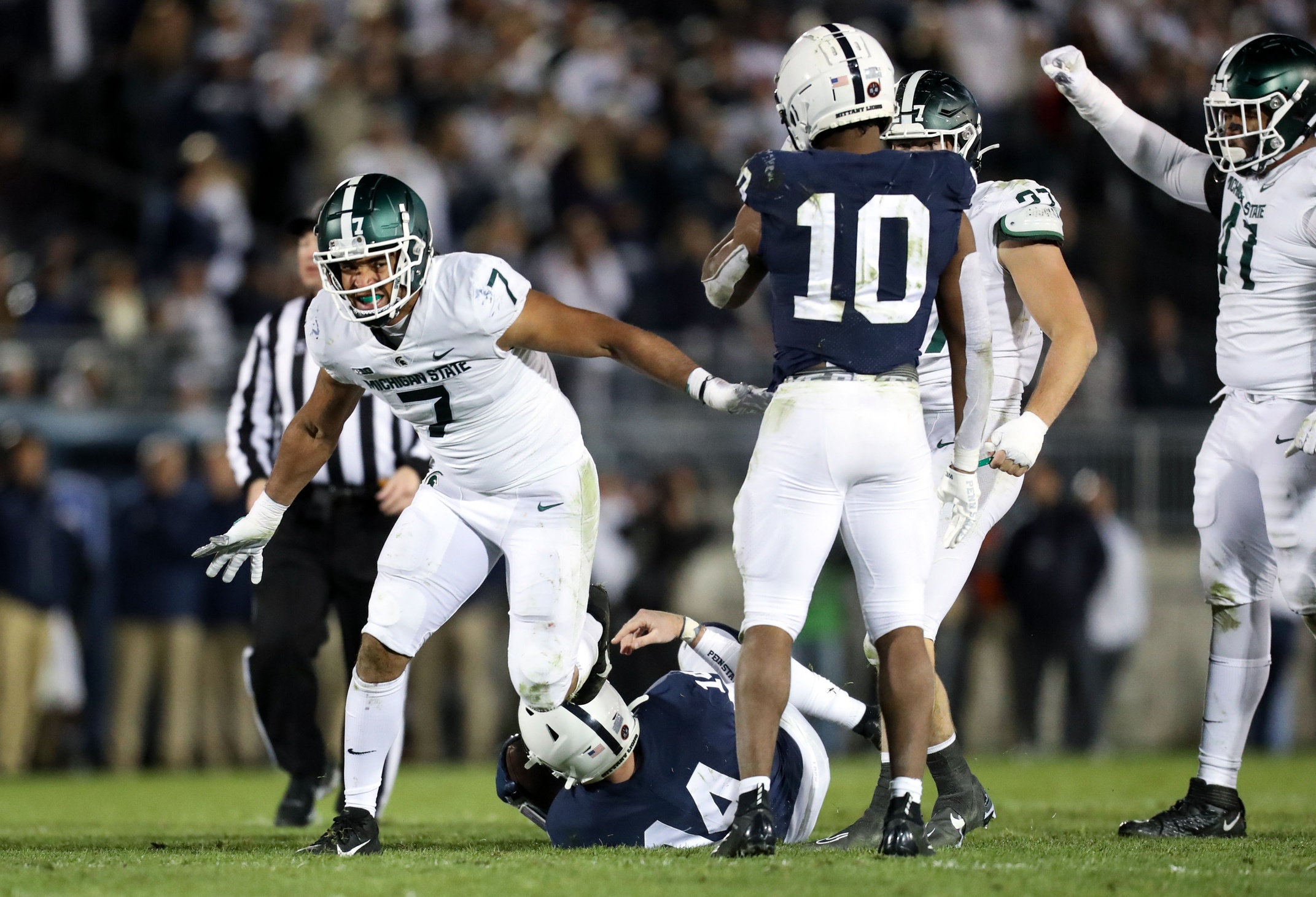 Should we laud the Penn State-Michigan State football game on Black Friday  at Ford Field?