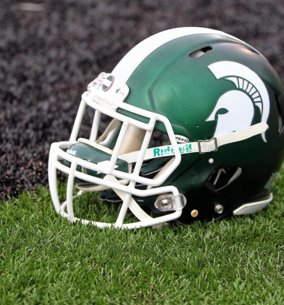 Willie Thrower, Helmet