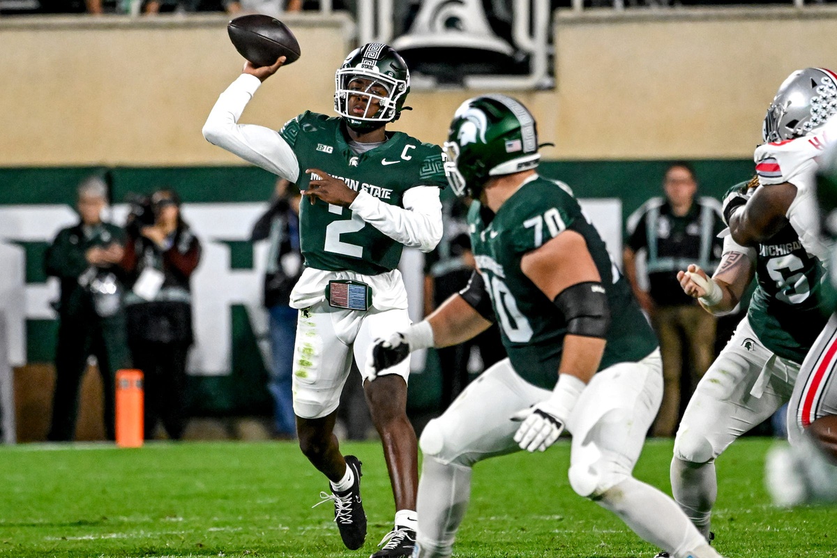 Michigan State football quarterback Aidan Chiles