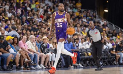 Kevin Durant, who just endorsed a Michigan State basketball commit, dribbles up the floor