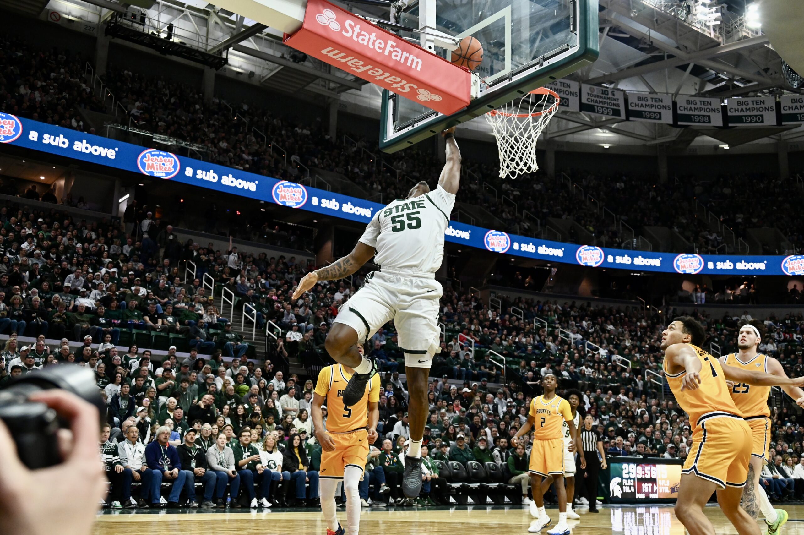 Michigan State basketball. Coen Carr